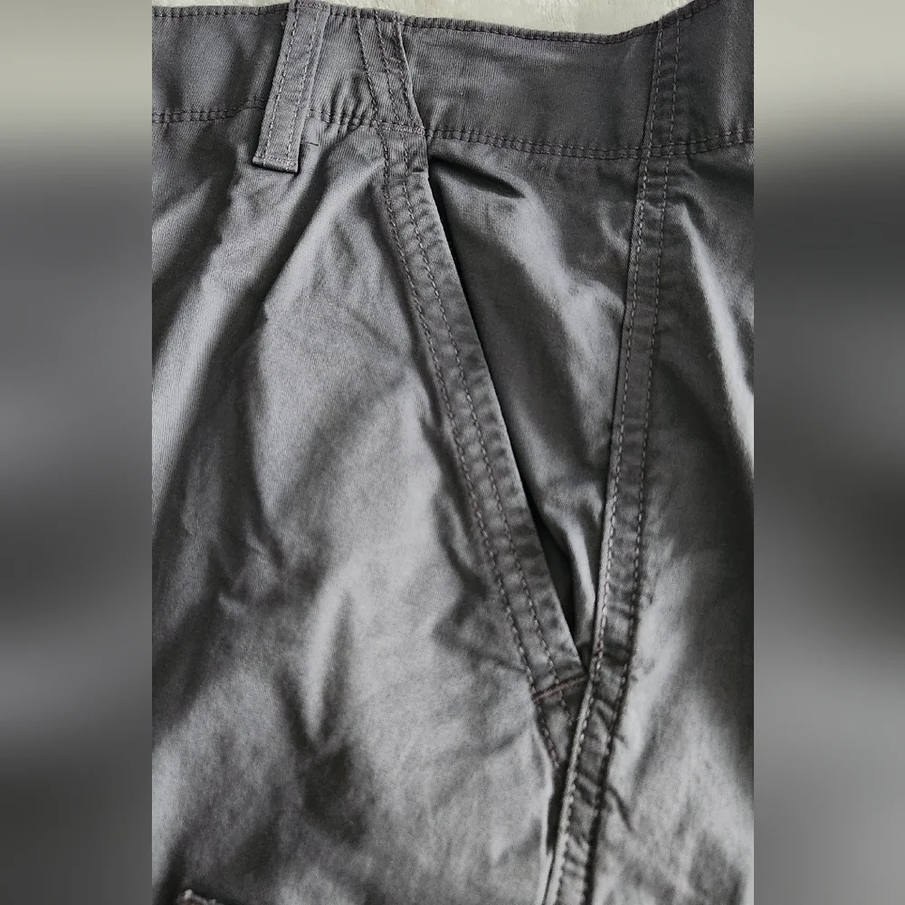🩳 George Men’s Gray Cargo Shorts Size 40 – NWT, 14” Inseam, Below Knee - Picture 11 of 16